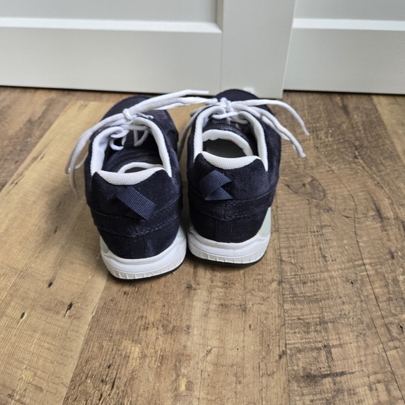 L.L. Bean Womens 6.5m Navy and White Sneakers - Picture 4 of 11